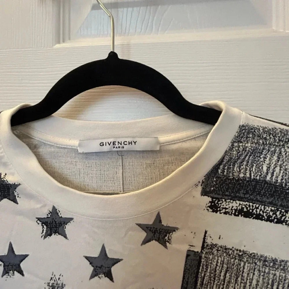 Givenchy
Stars and Stripes Full Flag Print Oversized T-Shirt - Picture 4 of 5